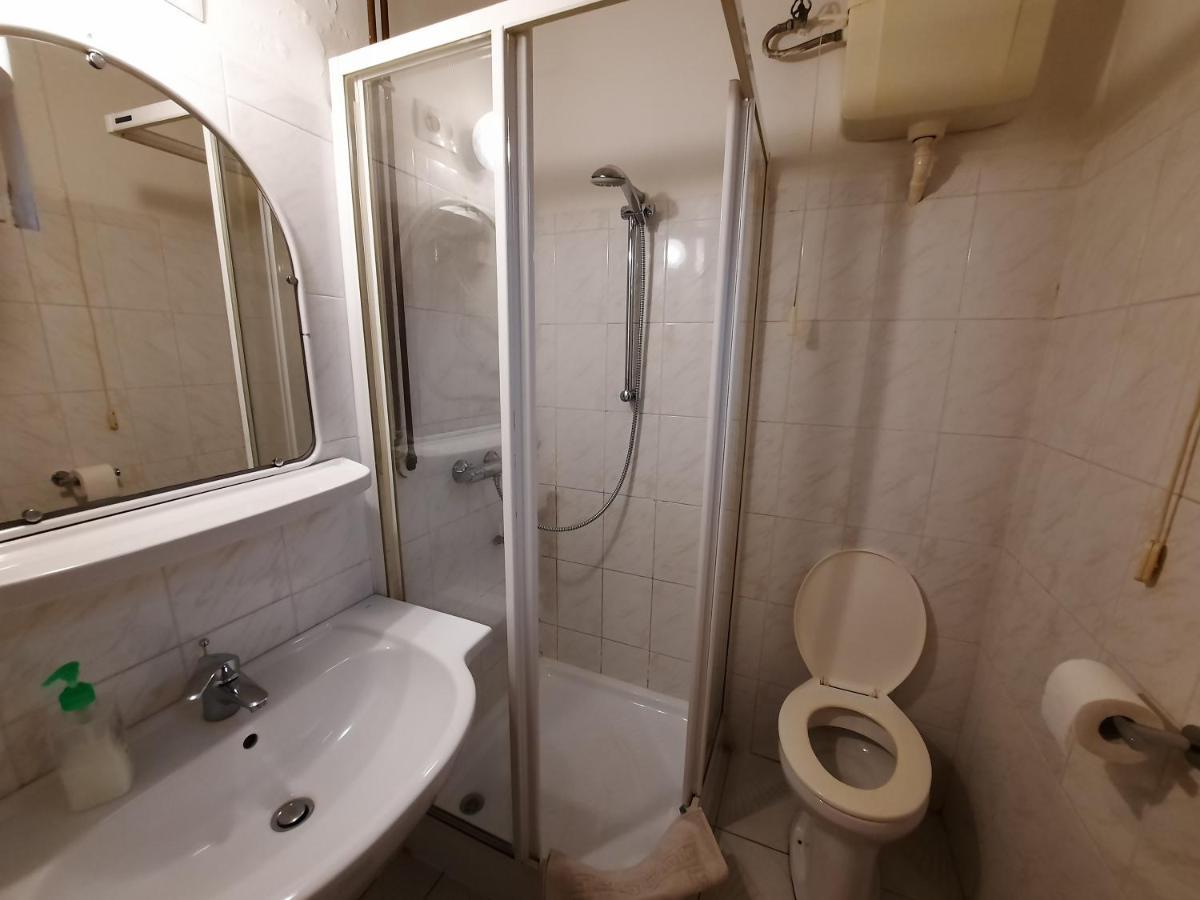 Gloria Apartman Gyula Exterior foto